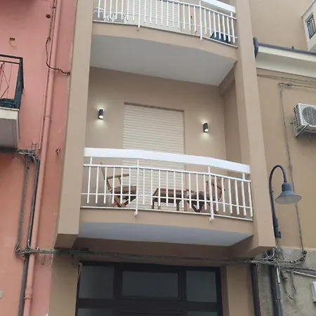 Taormina Naxos 2 *
